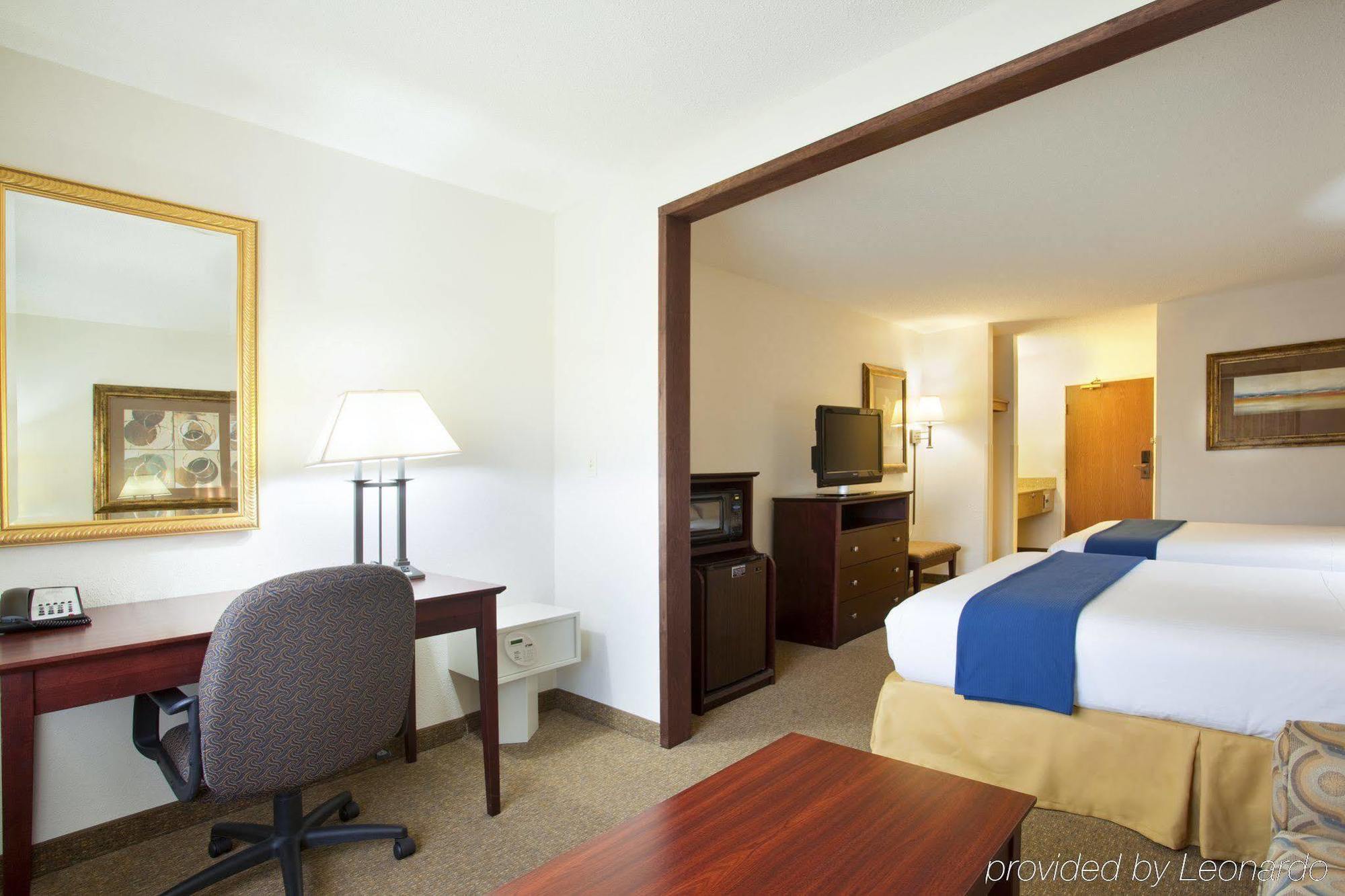 Holiday Inn Express Chicago Northwest-Vernon Hills By Ihg Pokój zdjęcie