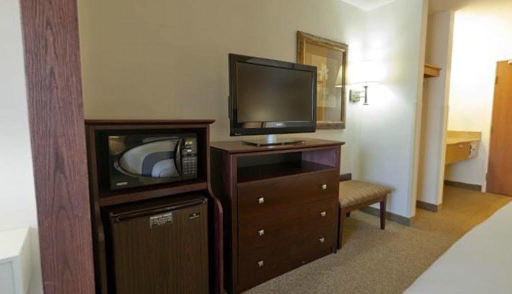 Holiday Inn Express Chicago Northwest-Vernon Hills By Ihg Zewnętrze zdjęcie